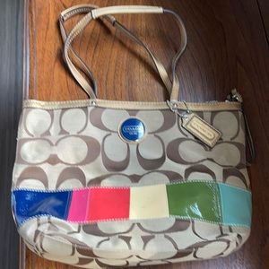 Super cute Coach shoulder bag!  Like new!